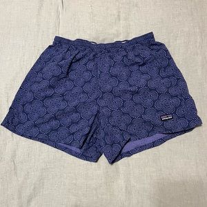 Patagonia Purple Patterned Baggies Shorts Size Small